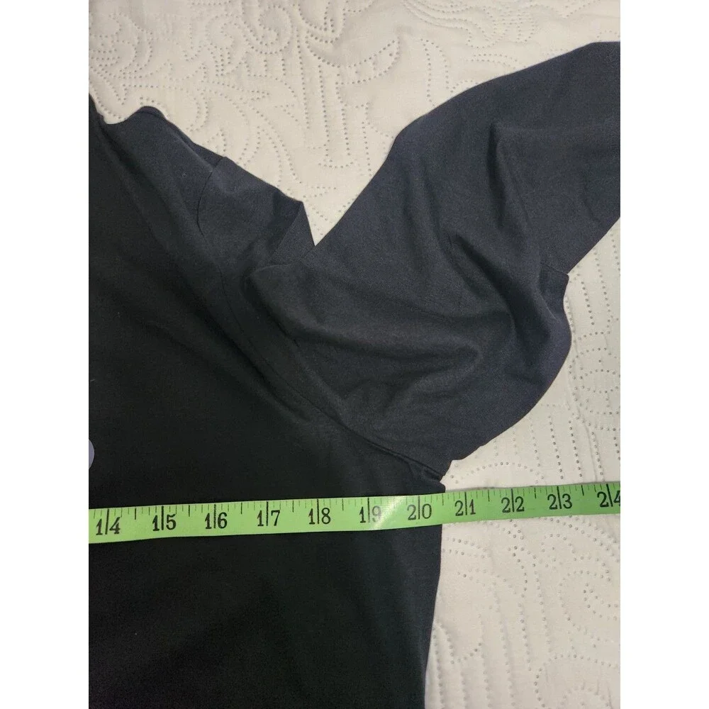 Lands End Womens Turtleneck Top Large Shaped Fit Black Long Slv Lightweight NWT